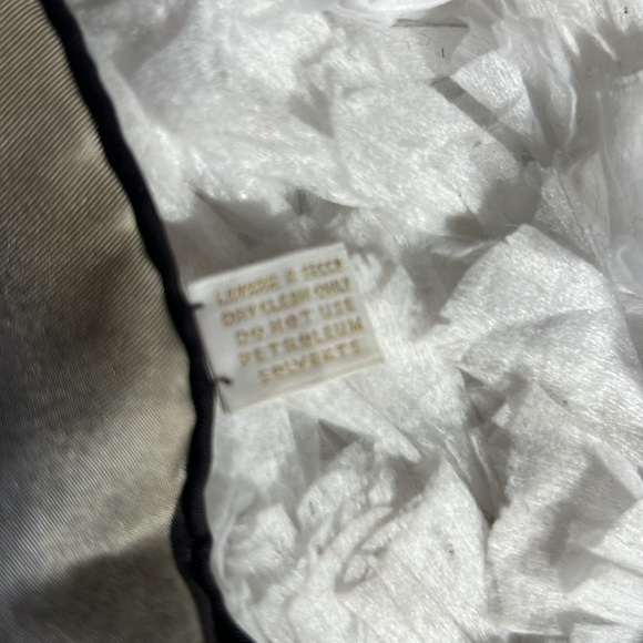 Vintange gucci Abstract Print Silk Scarf Size 18” X 18” Made In Italy - Picture 6 of 9